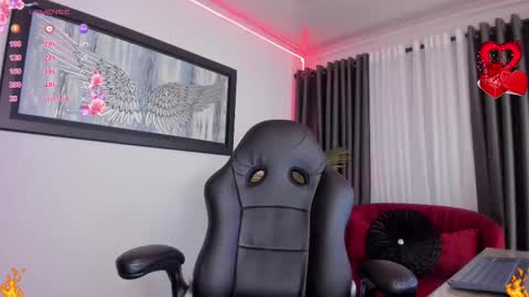 Snapshot of belladiamond18 chatting on 02-26-25, 02:37 TELL ME GODDESS NEXT Transmission 01122024 9PM TO 4AMColombian hour THANKS Follow me online show from 02-26-25, 02:37