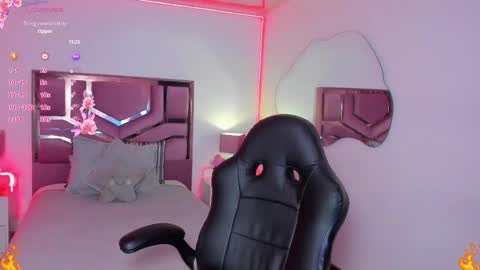 Snapshot of belladiamond18 chatting on 03-05-25, 02:25 TELL ME GODDESS NEXT Transmission 01122024 9PM TO 4AMColombian hour THANKS Follow me online show from 03-05-25, 02:25