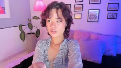 Snapshot of belladonaa_ chatting on 06-01-26, 08:43 Belladona online show from 06-01-26, 08:43