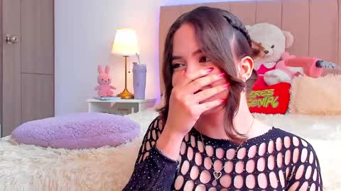 Snapshot of bellafontana chatting on 11-24-25, 02:28 BellaFontana online show from 11-24-25, 02:28