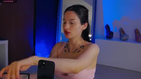 Snapshot of bellakarmma chatting on 07-28-26, 10:32 Bella online show from 07-28-26, 10:32