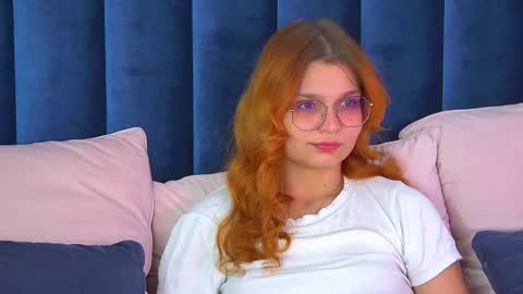 BellaMarebelle online show from 09-26-25, 04:38