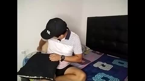 Paola 22 and Andres 24 online show from 01-20-25, 03:04