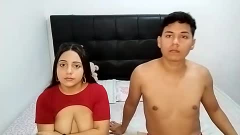 Paola 22 and Andres 24 online show from 02-14-25, 04:47