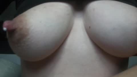 Snapshot of bellamilky chatting on 04-09-26, 10:04 Ewa online show from 04-09-26, 10:04