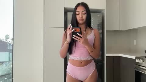 Bella online show from 04-02-26, 12:19