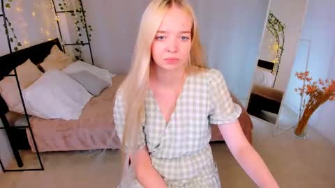 Bella online show from 05-19-26, 10:05
