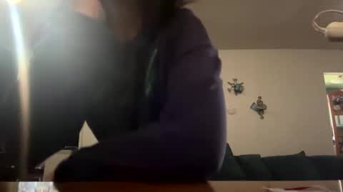Snapshot of bellamoon89 chatting on 09-17-25, 06:20 Bella Moon online show from 09-17-25, 06:20
