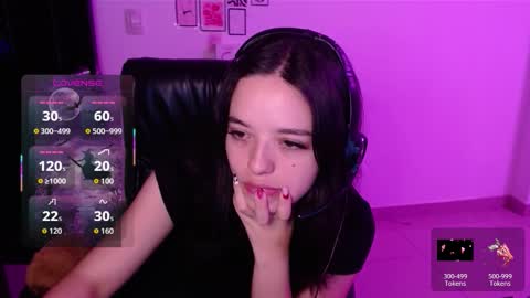 Bella Monteluna online show from 10-29-25, 04:48