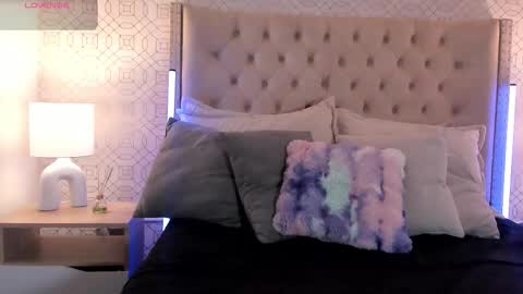 Bella Nix big tits online show from 11-16-25, 03:23