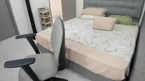 Bella  Angelycal online show from 01-14-25, 05:45