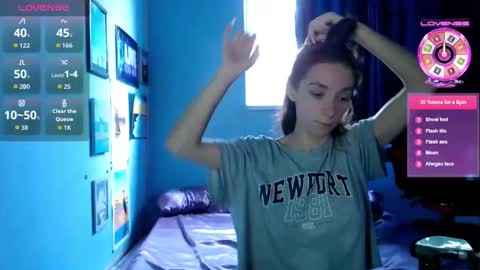 Snapshot of bellaqueen0701 chatting on 09-09-25, 09:31 bellaqueen0701 online show from 09-09-25, 09:31