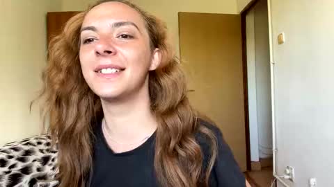 bellaqueen0701 online show from 05-29-26, 08:45