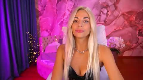 Bella online show from 09-19-25, 08:31