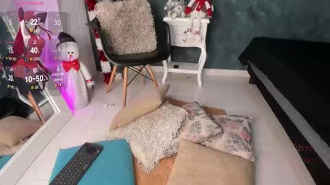 bellarooux online show from 12-03-25, 12:25