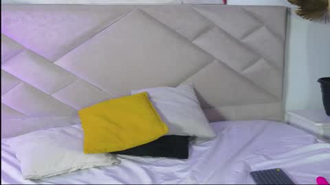 BellaRoux online show from 03-02-26, 12:01