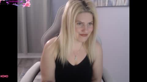 Snapshot of bellastar84 chatting on 09-30-25, 12:21 Starr40 online show from 09-30-25, 12:21