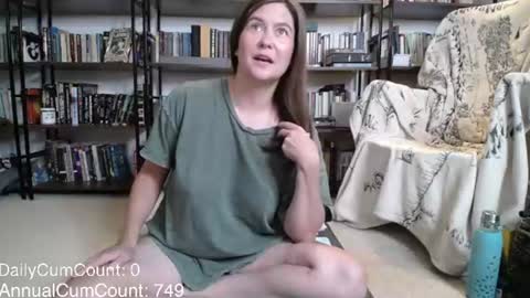 Snapshot of bellastrange69 chatting on 07-23-26, 01:41 BellaStrange69 online show from 07-23-26, 01:41