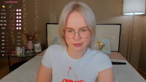 Bella online show from 11-30-25, 12:58