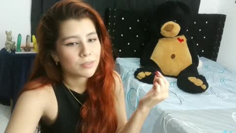 Snapshot of bellatrix_colen chatting on 12-16-24, 04:23 Aleja online show from 12-16-24, 04:23