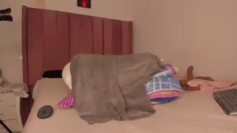 Bella online show from 03-11-25, 06:30