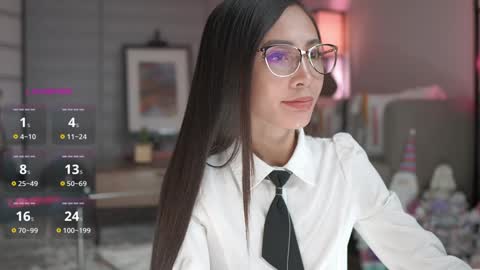 Snapshot of belle_adrienne chatting on 01-11-25, 12:29 Belle Adrienne  IG  online show from 01-11-25, 12:29