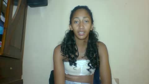 belle_annah online show from 05-17-26, 01:40