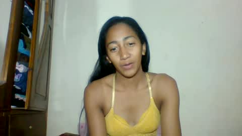 Snapshot of belle_annah chatting on 06-28-26, 04:07 belle_annah online show from 06-28-26, 04:07