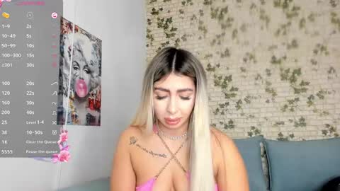 Snapshot of belle_hallle chatting on 12-06-24, 05:44 LucyJelly online show from 12-06-24, 05:44