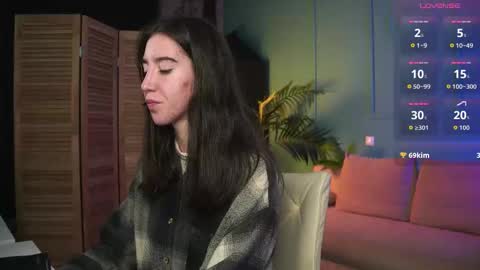 Bella online show from 10-04-25, 03:43