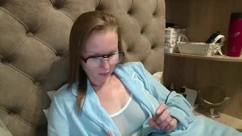 Amelia online show from 10-05-25, 05:44