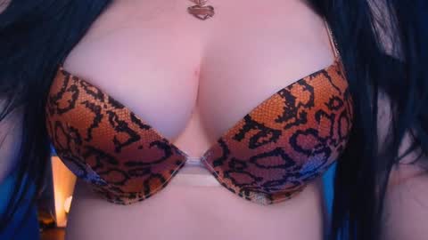 Hello I am kind friendly and cute girl online show from 12-27-24, 09:43