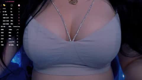 Hello I am kind friendly and cute girl online show from 09-11-25, 11:16