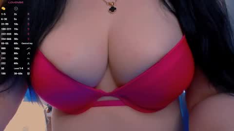 Snapshot of bellelovexx chatting on 05-04-26, 01:07 Hello I am kind friendly and cute girl online show from 05-04-26, 01:07