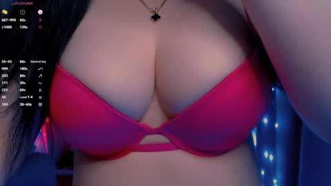Snapshot of bellelovexx chatting on 05-05-26, 09:01 Hello I am kind friendly and cute girl online show from 05-05-26, 09:01