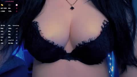 Snapshot of bellelovexx chatting on 05-06-26, 08:03 Hello I am kind friendly and cute girl online show from 05-06-26, 08:03