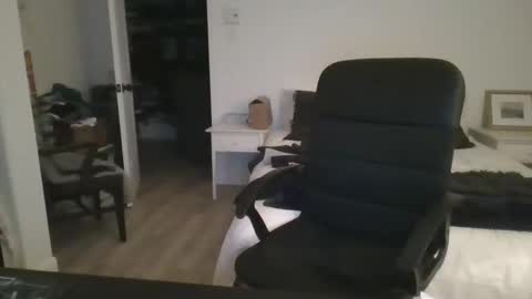 bellequeue19758 online show from 10-18-25, 02:36