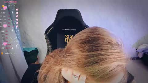 Snapshot of bellezza_ chatting on 11-08-25, 12:22 Your Annabelle Wolf online show from 11-08-25, 12:22