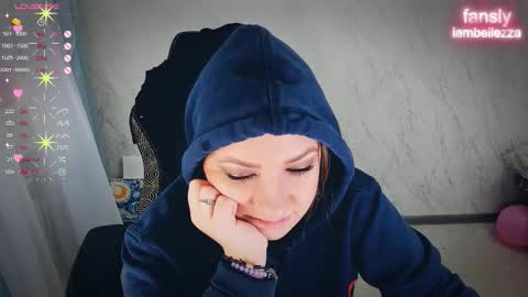 Snapshot of bellezza_ chatting on 11-28-25, 11:35 Your Annabelle Wolf online show from 11-28-25, 11:35