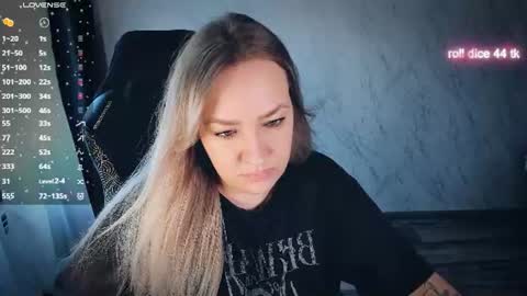 Your Annabelle Wolf  online show from 07-12-26, 06:59
