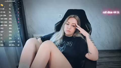 Your Annabelle Wolf  online show from 07-29-26, 08:56