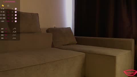 Snapshot of bellla_haddid chatting on 04-24-26, 02:36 Bella online show from 04-24-26, 02:36