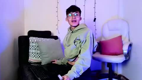 Neon online show from 11-03-25, 11:33