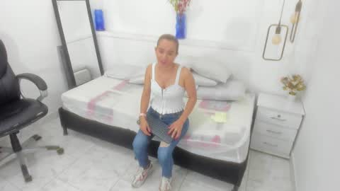 Bellota Flak online show from 12-29-24, 12:23