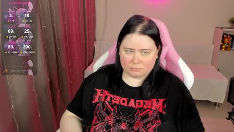 LinaBoo online show from 04-11-26, 07:56