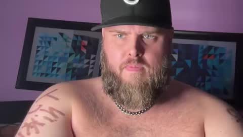 Snapshot of bellyinfluencer chatting on 10-12-25, 10:31 Belly influencer online show from 10-12-25, 10:31