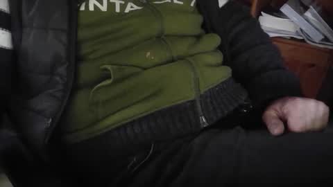 Snapshot of bemichel chatting on 10-25-25, 03:51 jaimetout online show from 10-25-25, 03:51