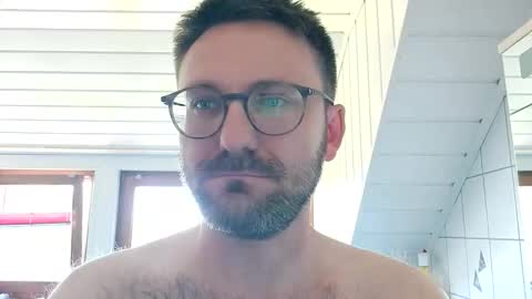 ben00189 online show from 05-25-26, 01:17
