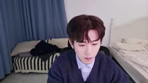 Snapshot of ben705676 chatting on 01-15-26, 02:43 Ben online show from 01-15-26, 02:43