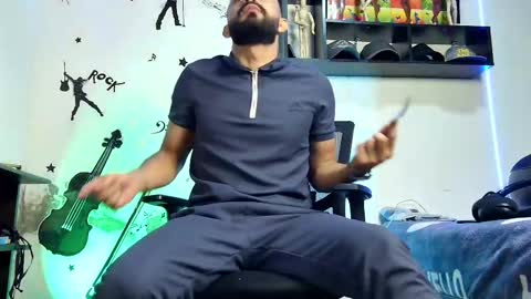 Snapshot of ben_blaze chatting on 01-05-25, 02:38 BEN online show from 01-05-25, 02:38